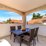 Pensjonat Mirjana 3*