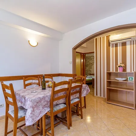 Guest house Mirjana